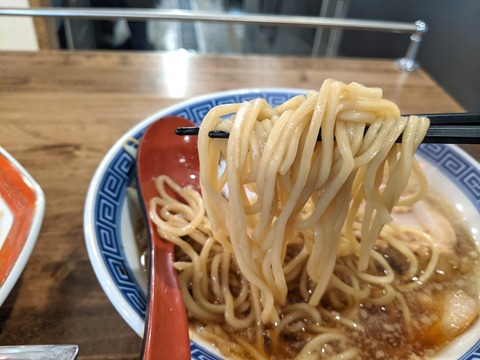 アイオイ 麺