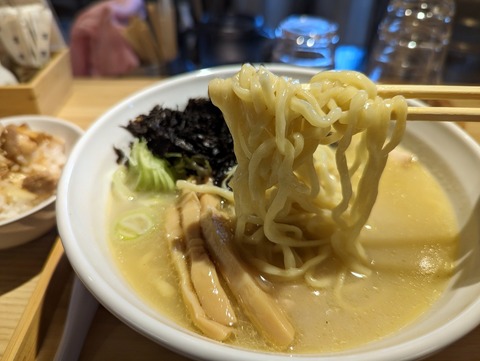 稲るり 麺