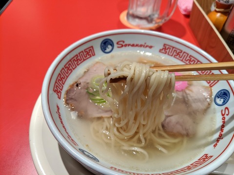 ソラノイロ食堂 麺