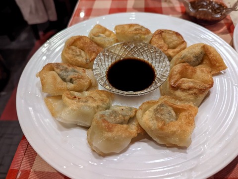 大沪邨 油煎大餛飩