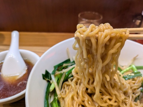 新雅 (1)