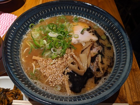 麺屋他力 濃厚地鶏中華そば赤丸