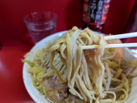 ラーメン二郎 三田本店 麺