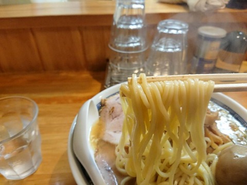 としおか 麺