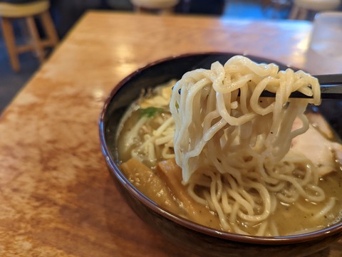 飛燕　麺