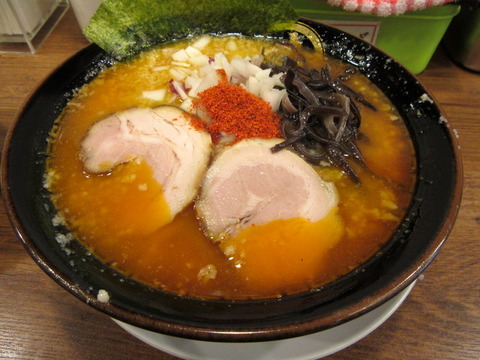 麺処 丸め 背脂煮干辛醤ラーメン