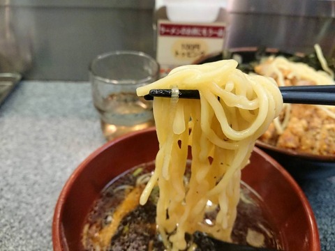 万世麺店 麺