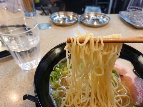 ニボロク 麺