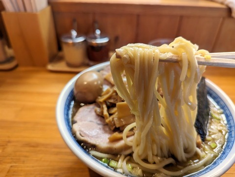 としおか　麺