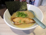 麺屋いそろく 豚骨醤油らーめん