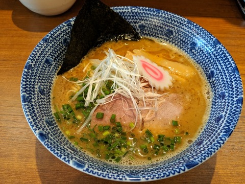 麺屋わおん 魚介とんこつラーメン