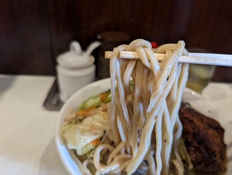 まるよし商店 麺