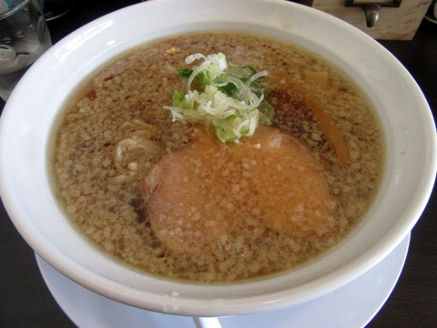 ROOTS 醤油ラーメン