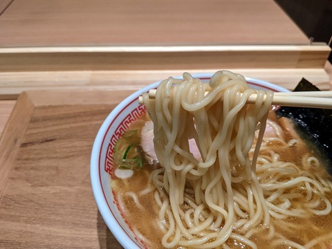 ソラノイロ 麺