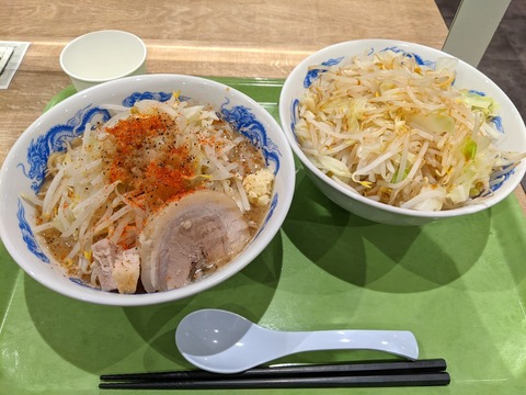 ジャンクガレッジ ラーメン野菜ダブル