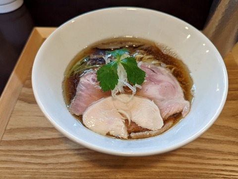 永屋 醤油らぁ麺