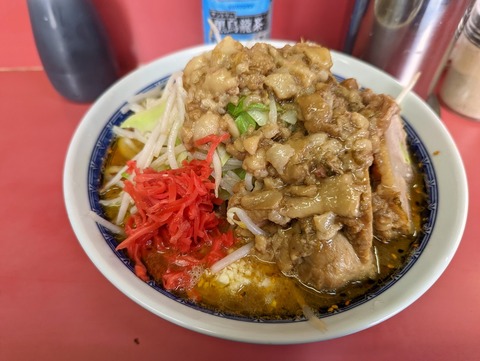 ラーメン二郎桜台駅前店 ラーメン少な目