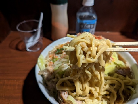 D麺 麺