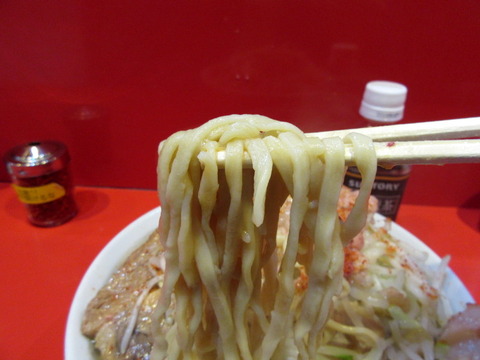 ラーメン二郎 麺