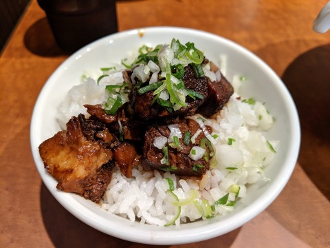 卍力 肉飯