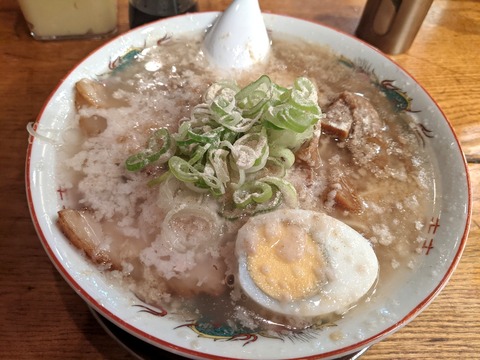 渡なべ 背脂チャッチャラーメン