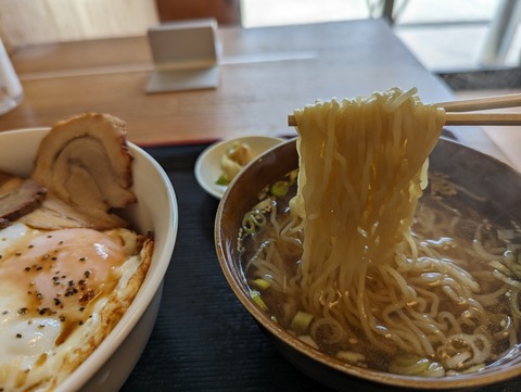 中華　初ね　麺