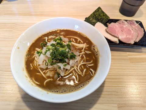ジンベエ 中華蕎麦