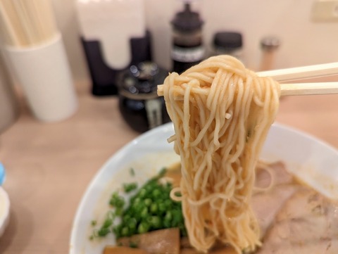 嘉六田　麺