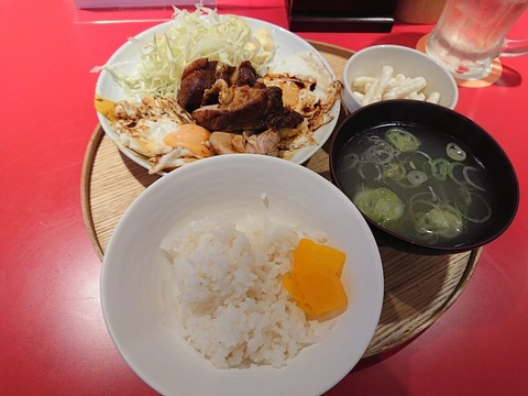 ソラノイロ チャーシューエッグ定食