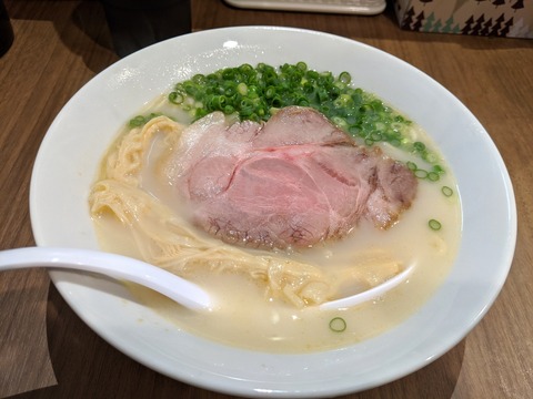 麺屋菜々兵衛 鶏白湯塩