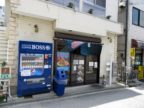 メガガンジャ 外観