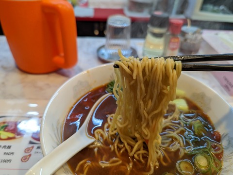 牛肉麺専門店富永 麺
