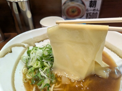 ニキ (3)