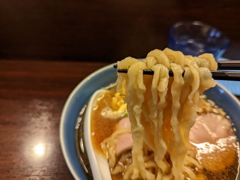 ルリカケス　麺