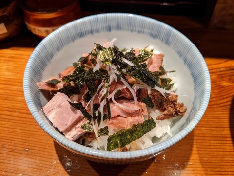 なるみや　チャー丼