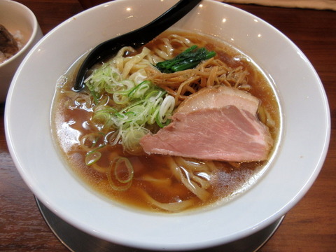 純手打ち だるま 醤油らーめん