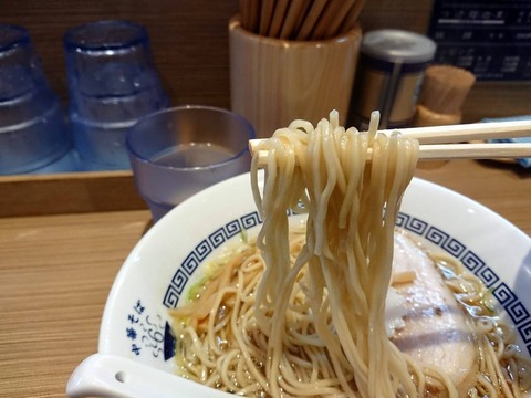 六感堂 細麺