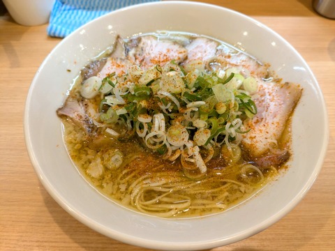 あさとみつ 背脂醤油ラーメン