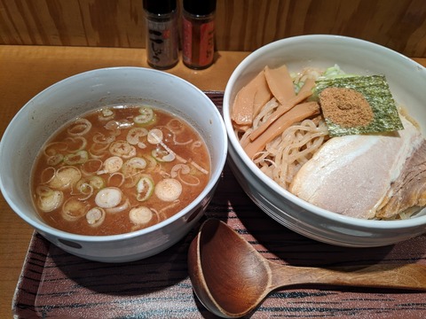ロクゴーガッツ　魚介つけ麺