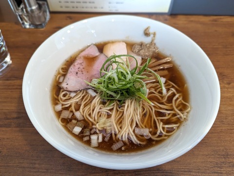 ハレとケ　醤油ラー麺