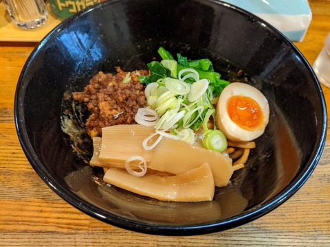 正宗松山　鎖魂麺