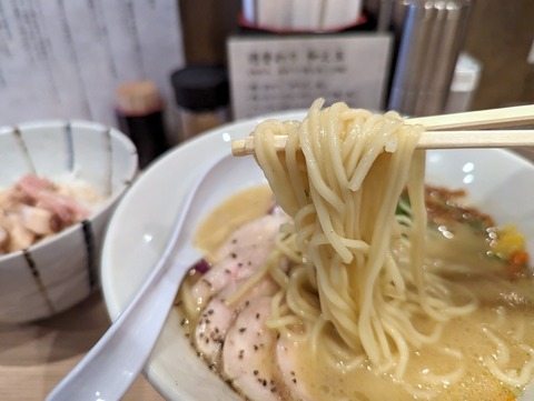 なとり　麺