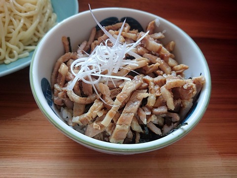 麺吉　チャーシュー丼ミニ