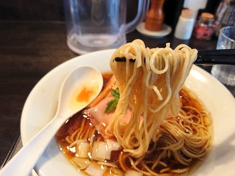 カネキッチン 麺