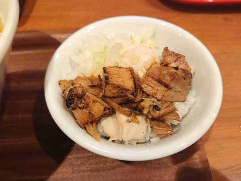 ひよこプリン ちょこっと肉玉ごはん
