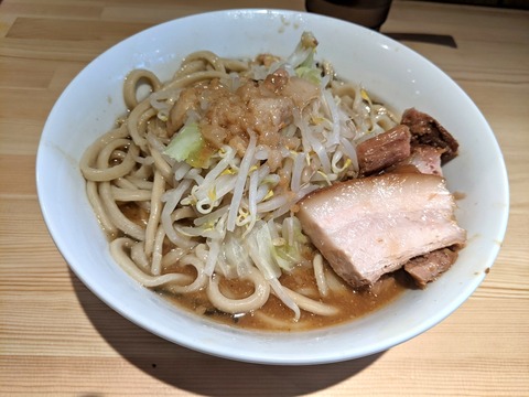 緑山 たまラーメン
