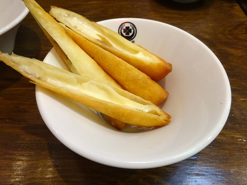 東京MEAT酒場 モッツアレラの春巻き