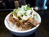 あかっこ 肉めし
