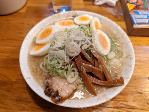 下頭橋ラーメン ラーメンスライス玉子