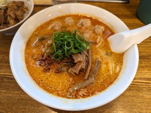 おさだ ワンタン担々メン